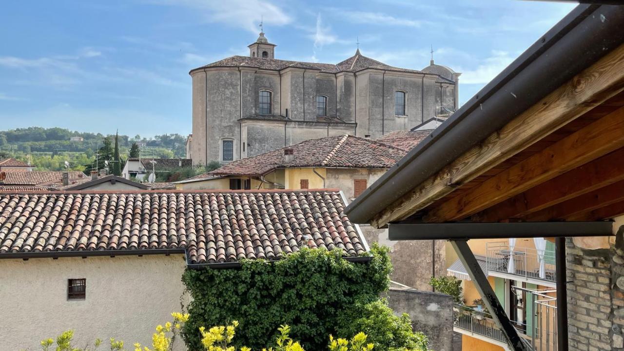 Апартаменты Borgo Dei Sogni Сан-Феличе-дель-Бенако Экстерьер фото
