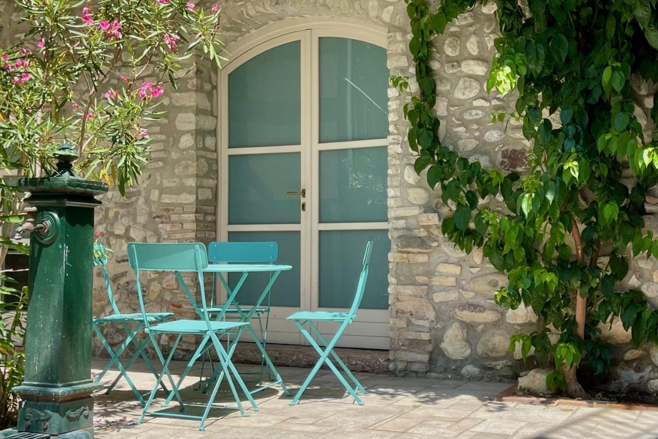 Апартаменты Borgo Dei Sogni Сан-Феличе-дель-Бенако Экстерьер фото