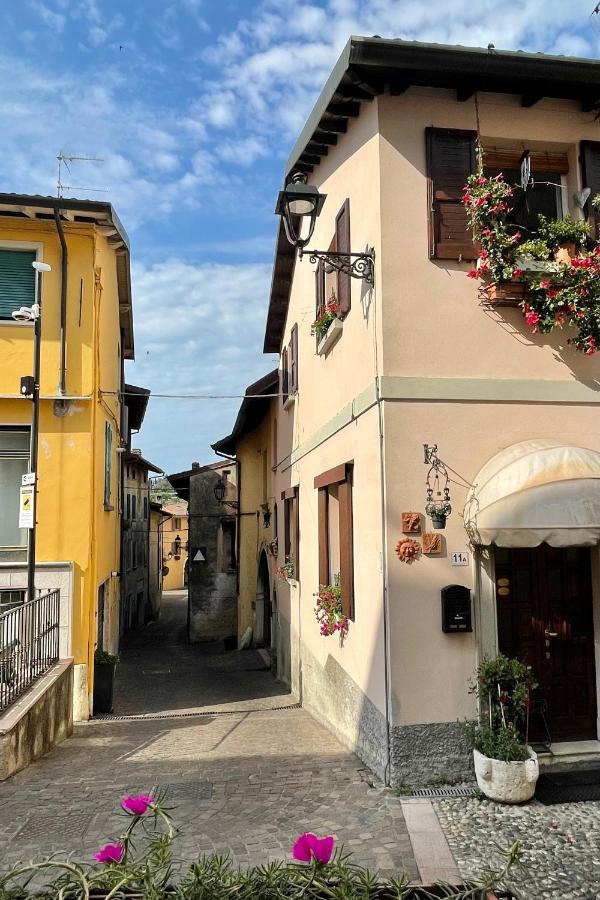 Апартаменты Borgo Dei Sogni Сан-Феличе-дель-Бенако Экстерьер фото