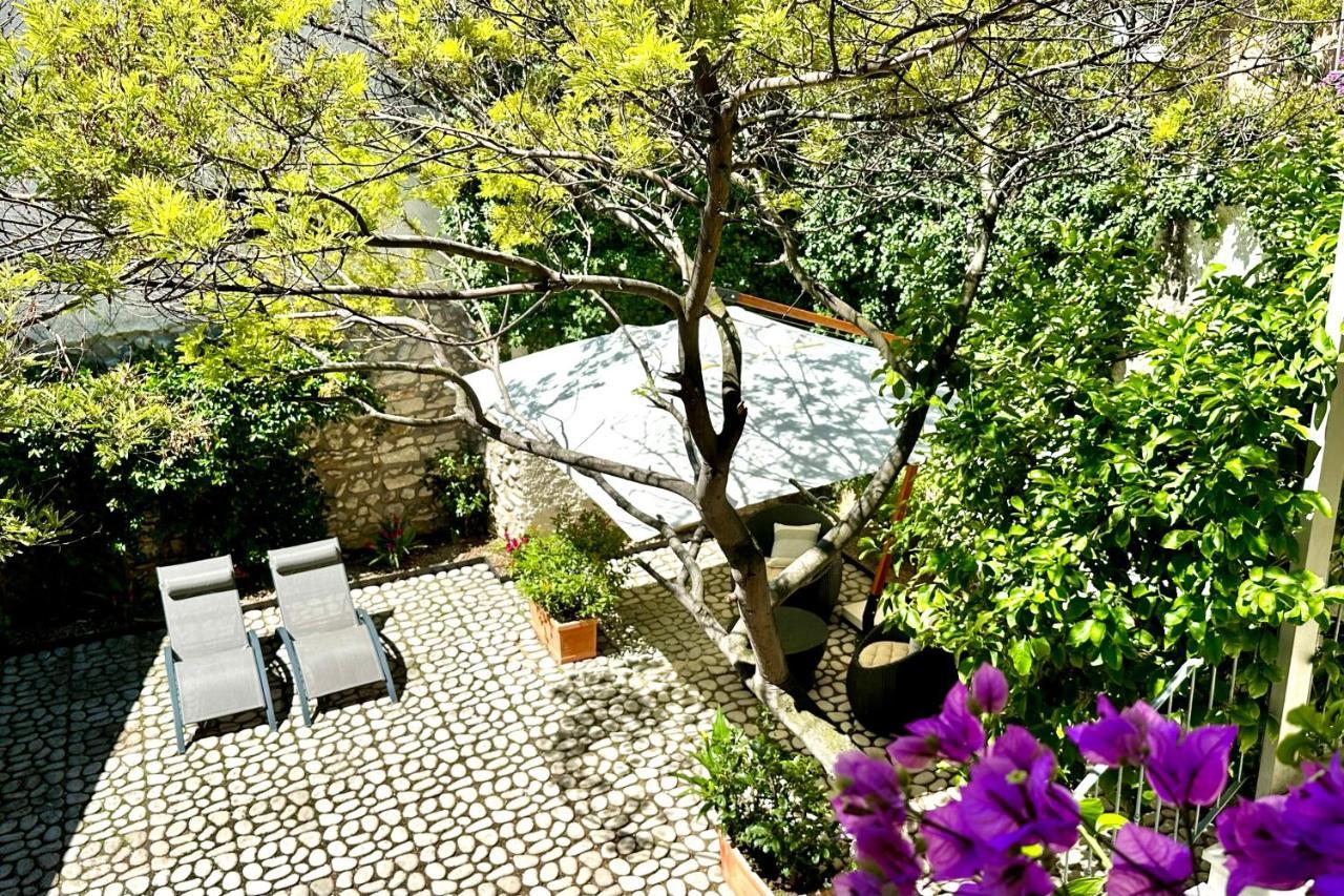 Апартаменты Borgo Dei Sogni Сан-Феличе-дель-Бенако Экстерьер фото